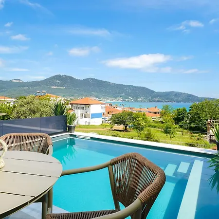 Videre Golden Private Pool Apartman *