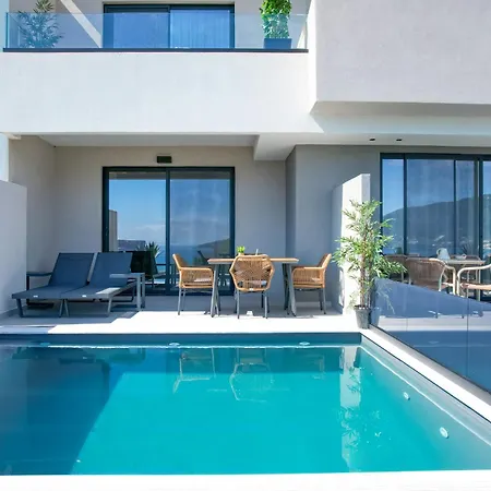 Videre Golden Private Pool Apartman *