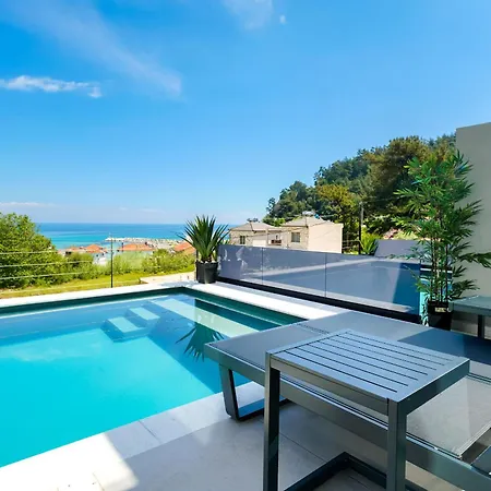 Videre Golden Private Pool Potamia